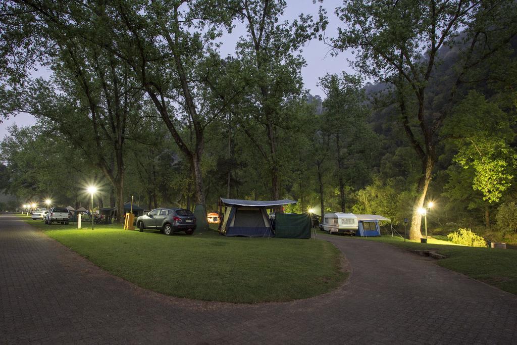 Merry Pebbles Resort Саби Экстерьер фото